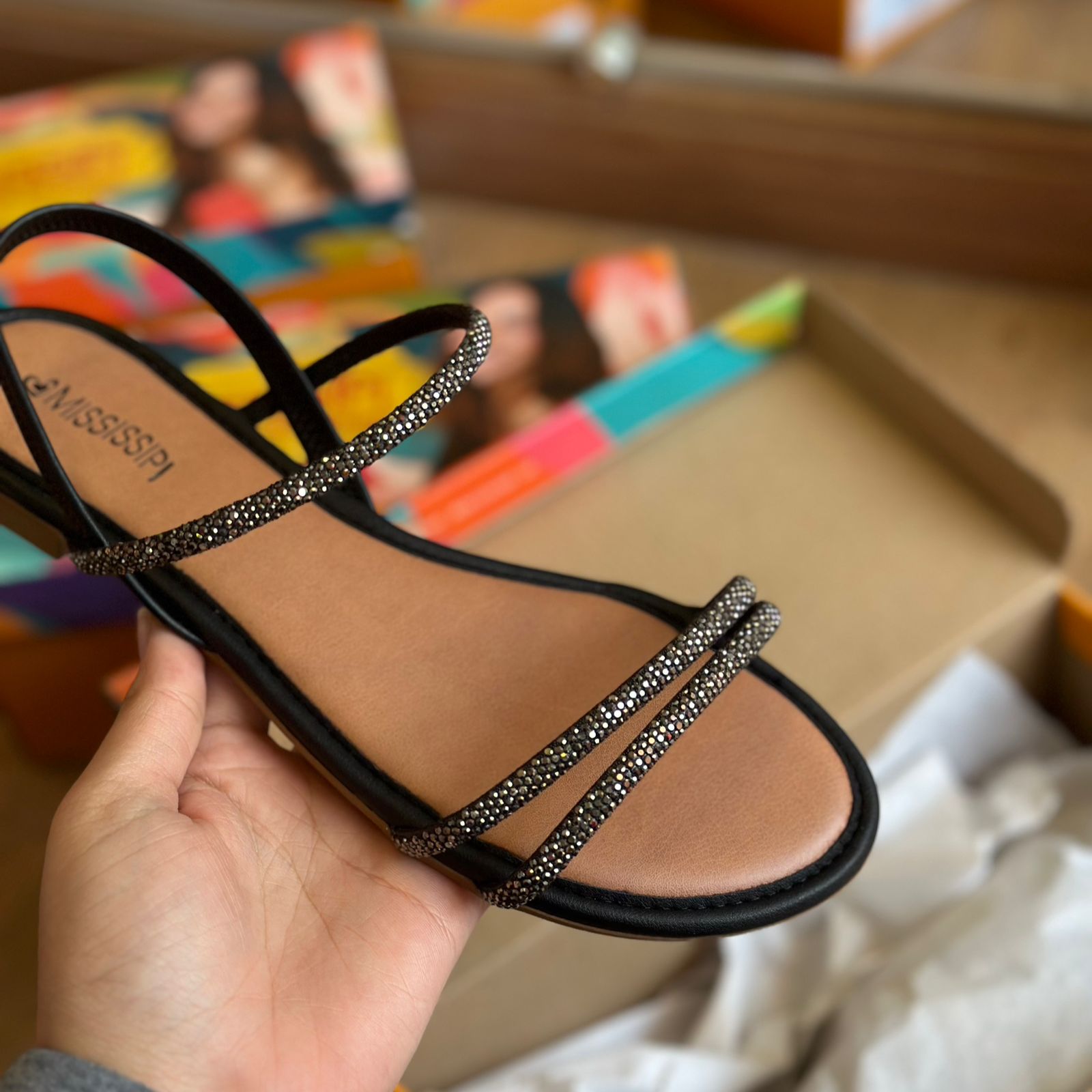 Sandália Rasteira Mississipi MI443 – Zem Shoes