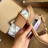Sandália Comfortflex Salto Médio Enfeite Dourado 2457402